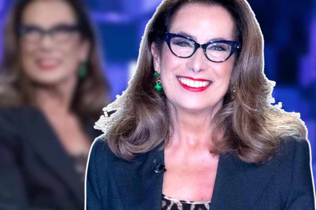 Cesara Buonamici premiata dai vertici Mediaset