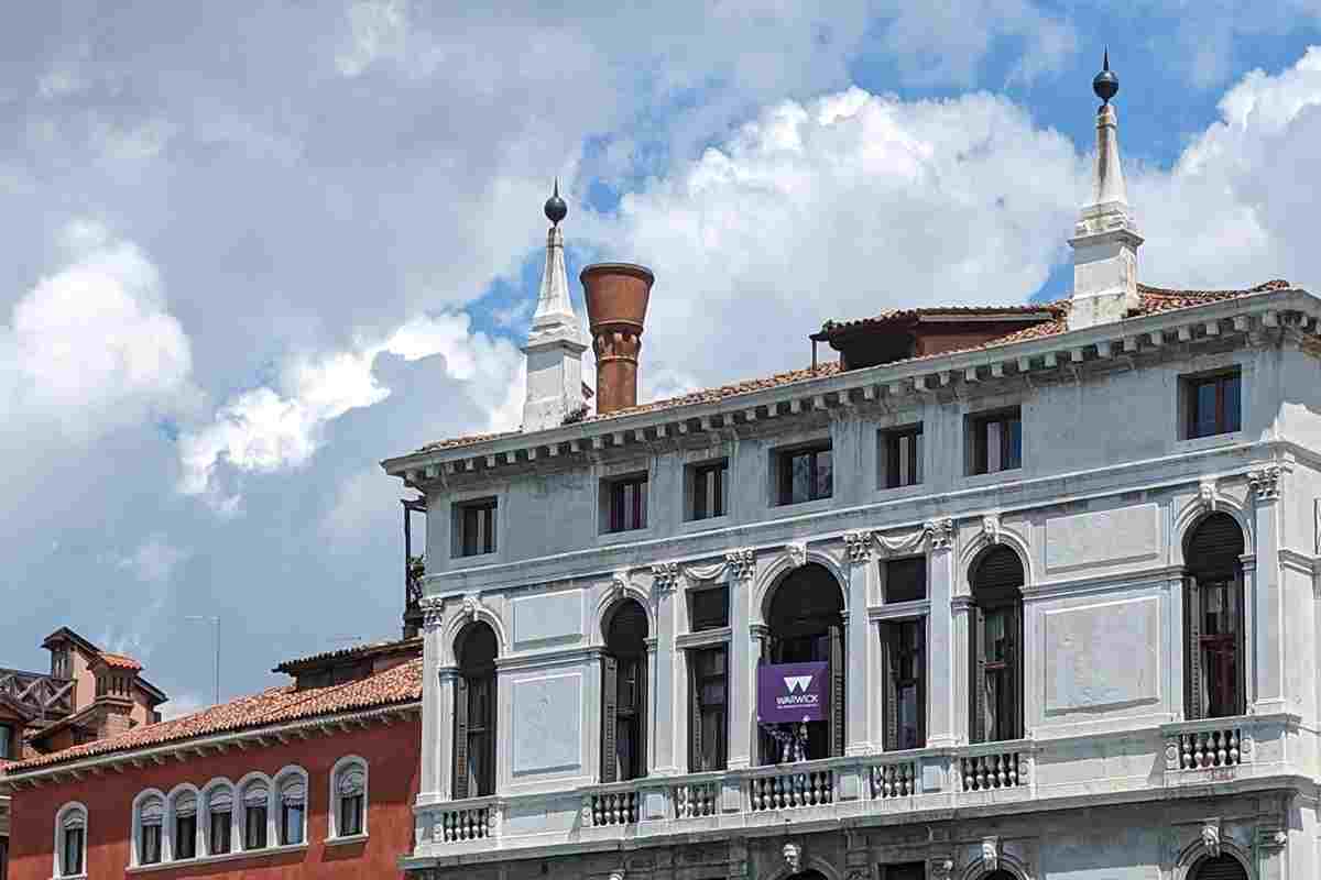 Palazzo Giustinian Lolin